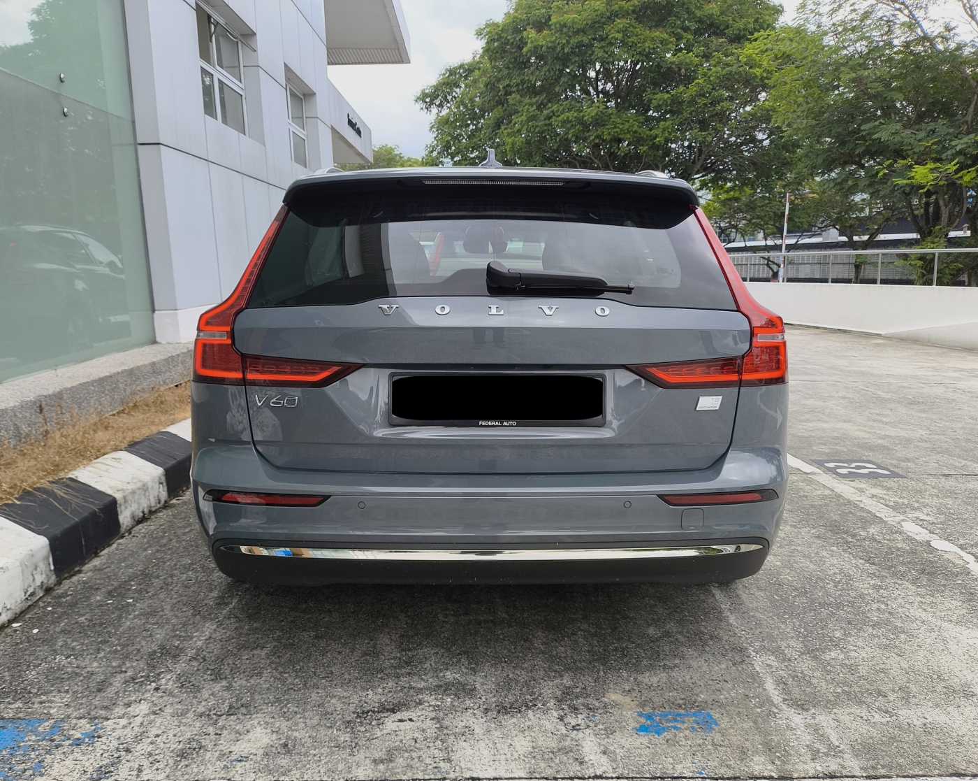 Volvo  V60 Recharge Ultimate, T8 , Electric/Petrol, Bright