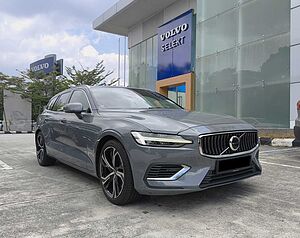 Volvo  V60 Recharge Ultimate, T8 , Electric/Petrol, Bright
