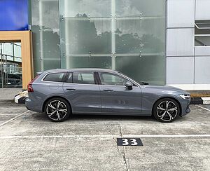 Volvo  V60 Recharge Ultimate, T8 , Electric/Petrol, Bright