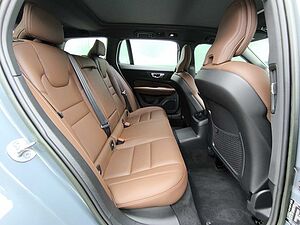 Volvo  V60 Recharge Ultimate, T8 , Electric/Petrol, Bright